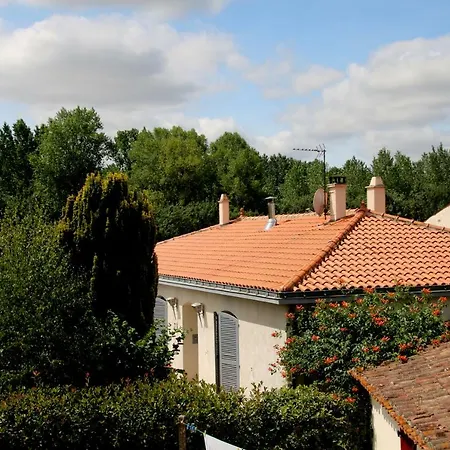 Le Lavoir Penzion Fontaines (Pays de la Loire)