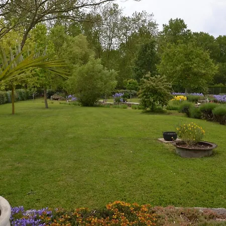 Le Lavoir 3* Fontaines (Pays de la Loire)